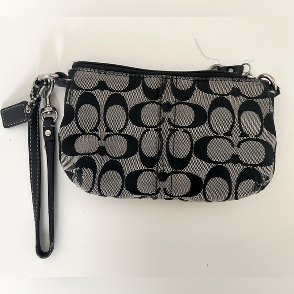 Coach signature jacquard wristlet in black/gray - Picture 6 of 6